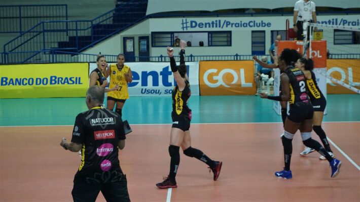 Dentil/Praia Clube está na semifinal da Superliga pela 5ª vez