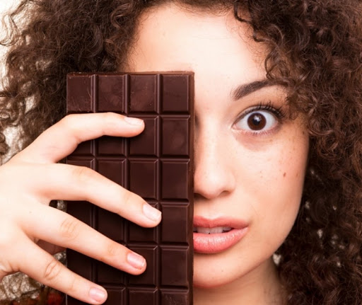 Páscoa afinal chocolate faz mal à pele