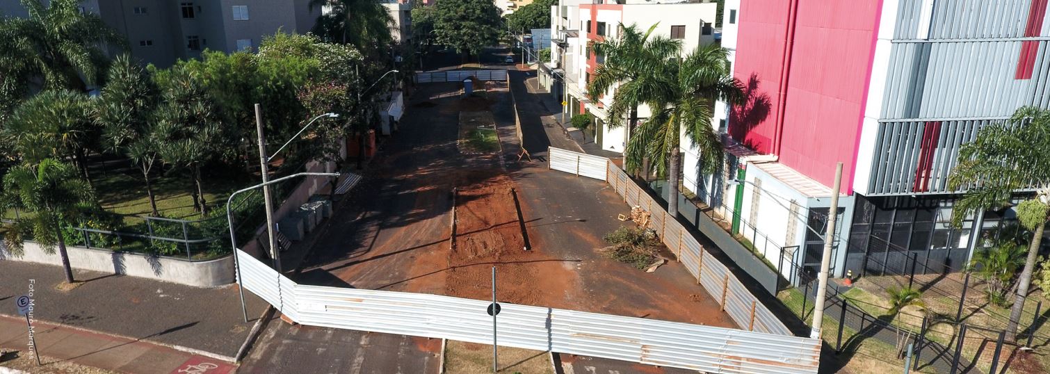 Novo viaduto na Avenida dos Municípios