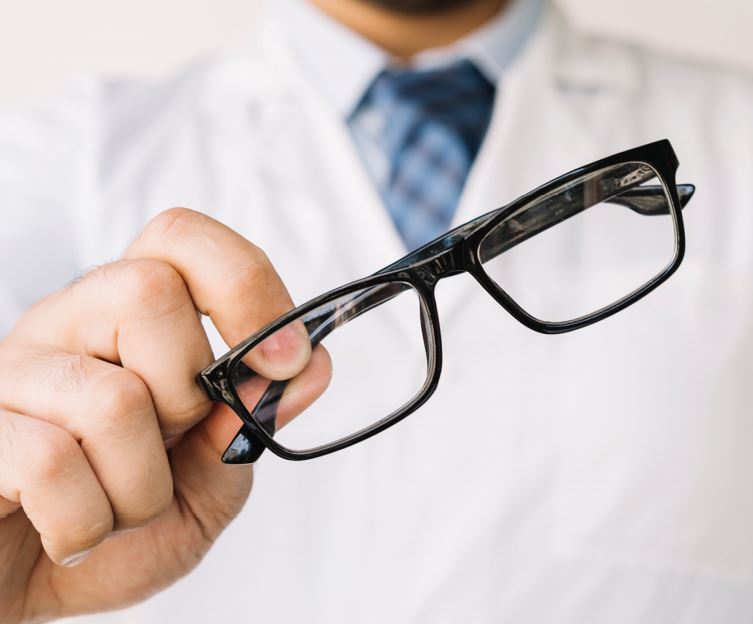 Saúde ocular: cuidados com a visão durante o home office