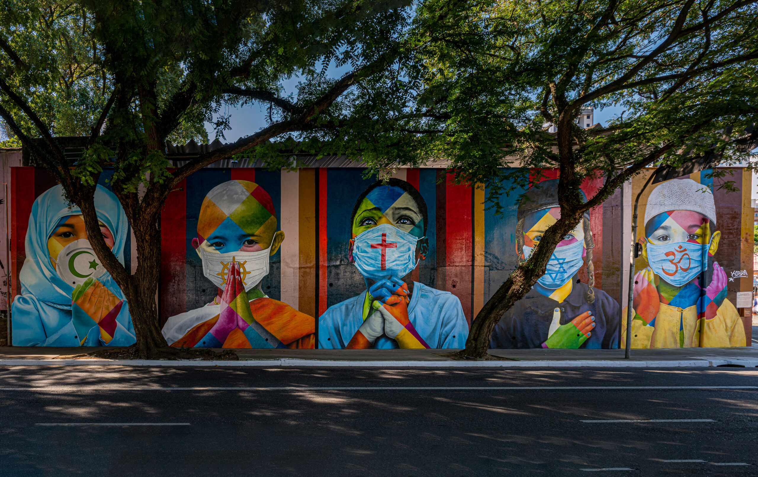 Eduardo Kobra lança "Memorial da Fé por todas as vítimas do Covid-19", com presença de várias lideranças religiosas e apoio à Ciência