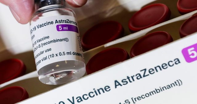 Aplicação da vacina AstraZeneca/Fiocruz é suspensa para gestantes