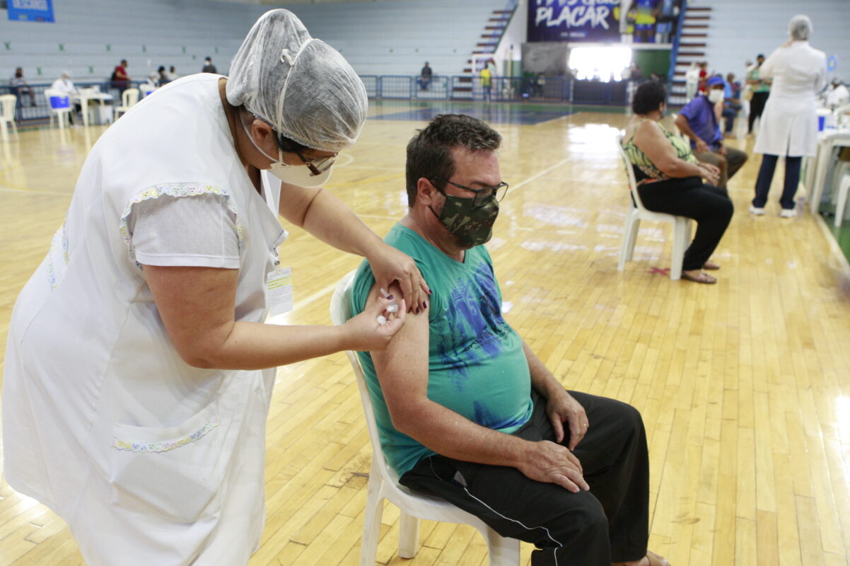 Prefeitura de Uberlândia amplia canais de convocação para vacinação contra Covid-19