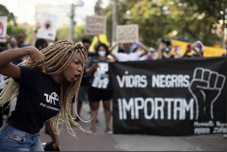 Black lives still matter? – O que mudou na moda após um ano do movimento Vidas Negras Importam