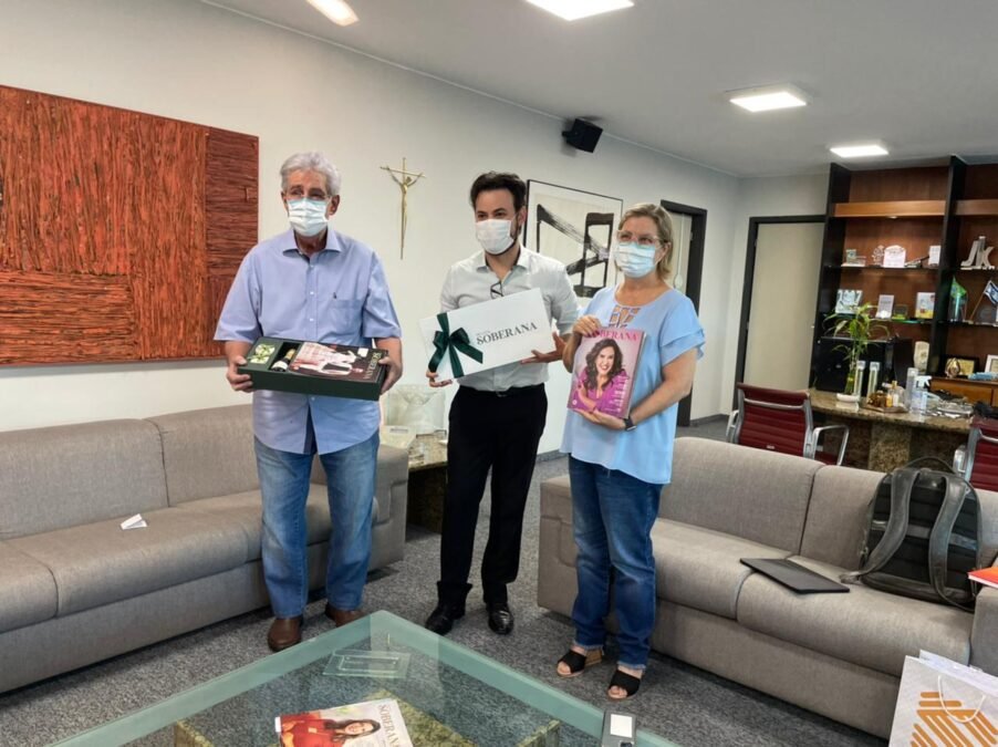 Odelmo Leão recebe Diretor Executivo do Grupo Soberana no gabinete