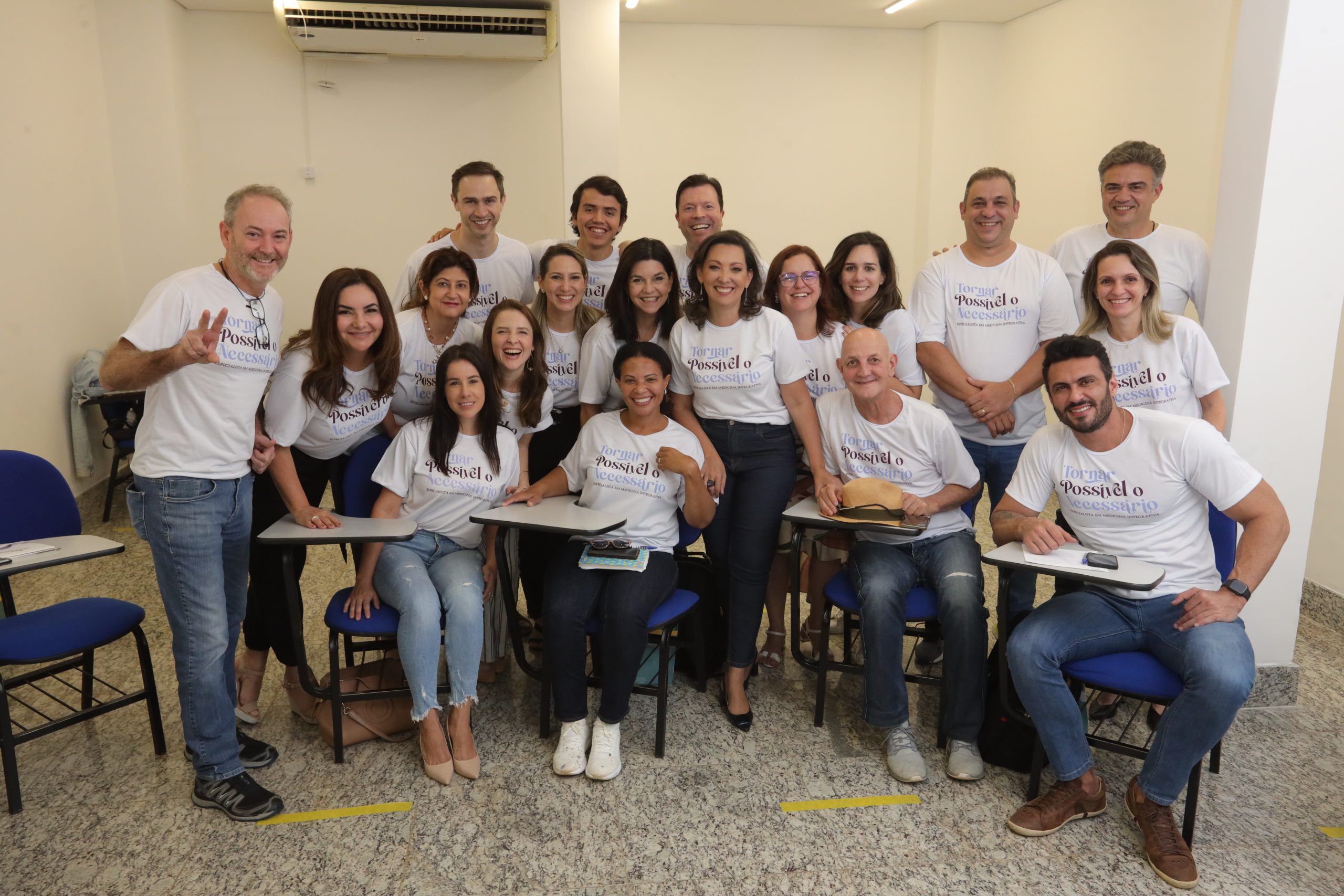 Formatura de pós-graduandos em Medicina Integrativa conta com personalidades de Uberlândia e homenagem à professores