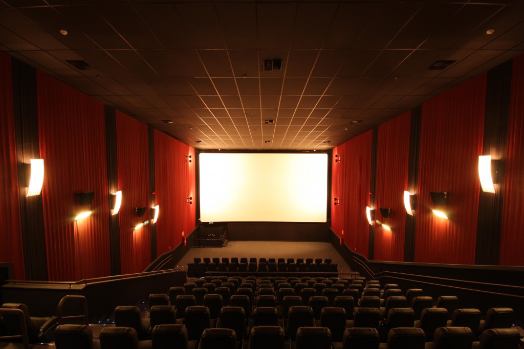 Fase Flexível - Uberlândia tem cinemas, boates e ensino presencial liberado