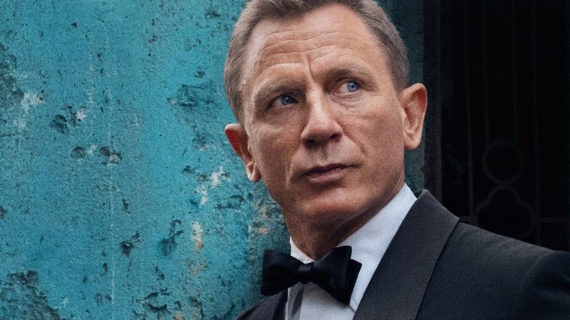 007 - Novo filme é despedida de Daniel Craig de James Bond e Brasil recebe exposição das motos do longa